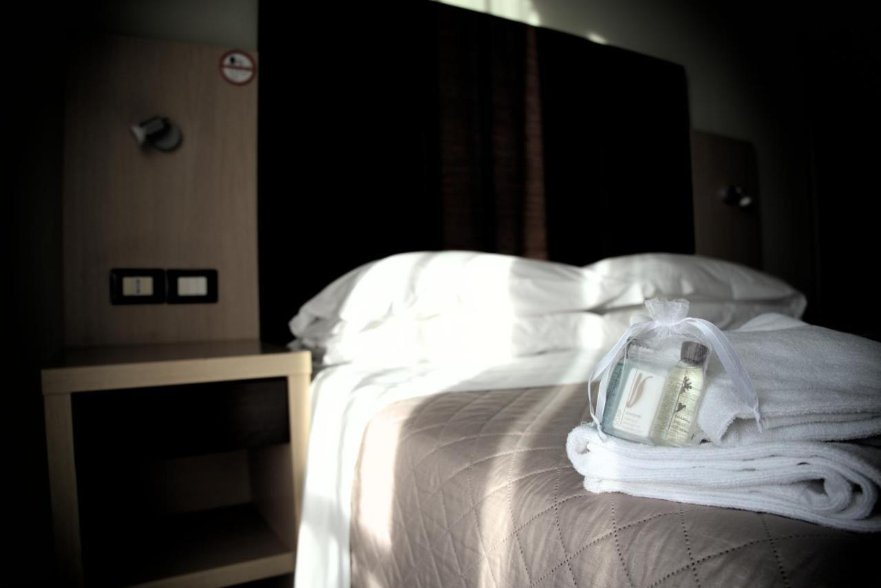 Hotel Dei Tartari Guidonia 외부 사진
